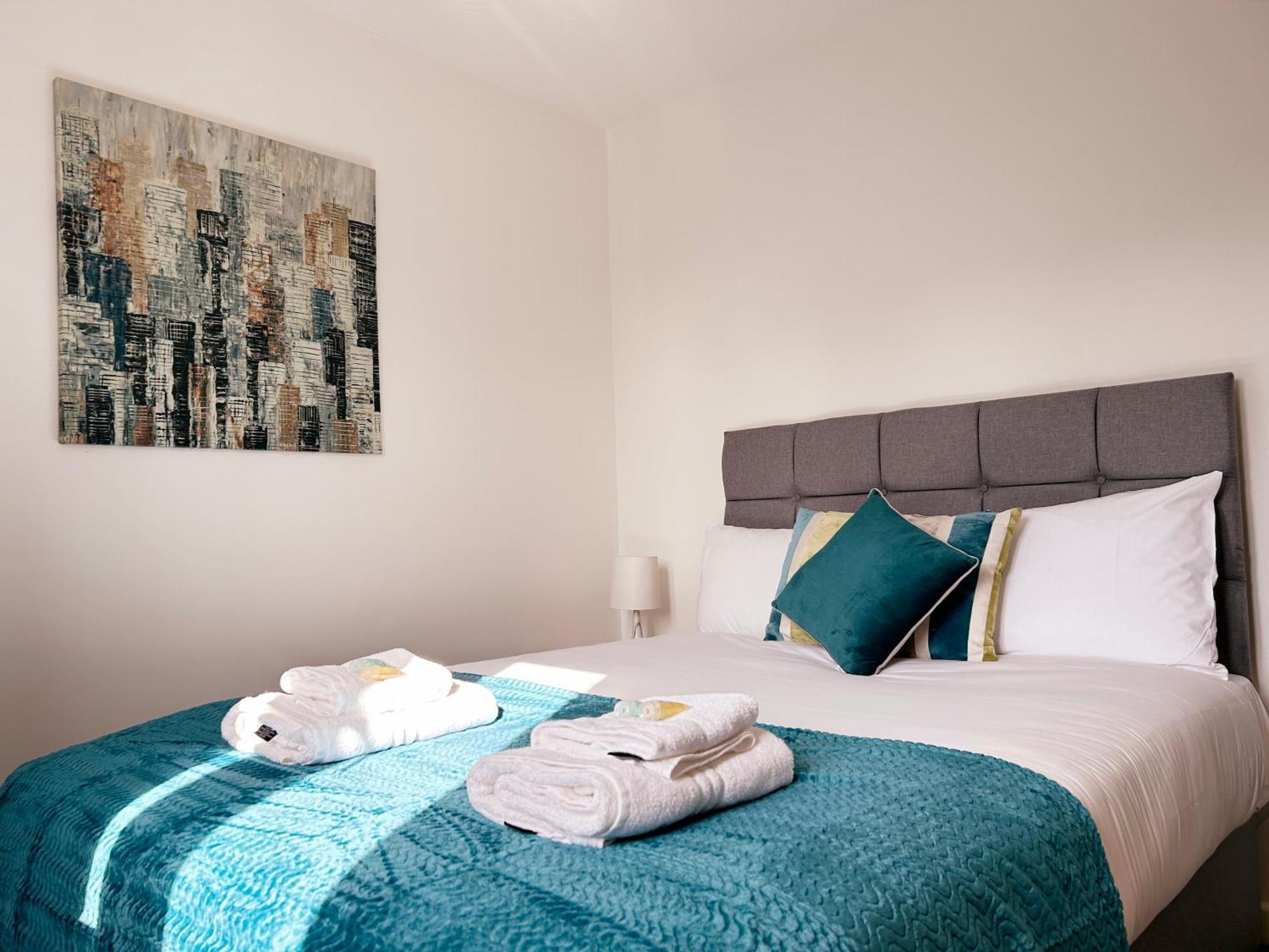 Modern 3 Bedroom House, Free Parking In Oxford Casa de férias